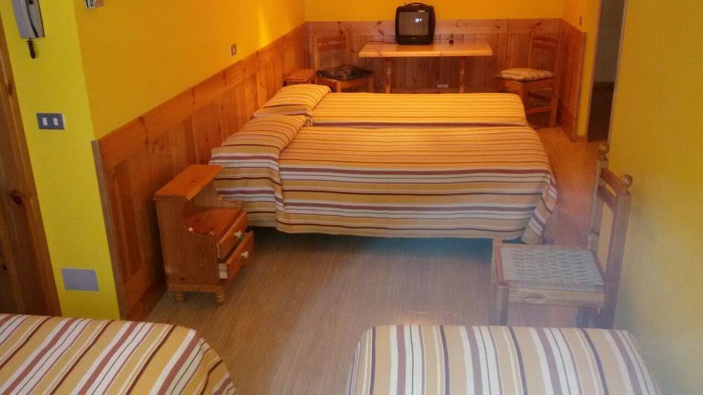 Albergo Trieste Tambre d'Alpago Ruang foto
