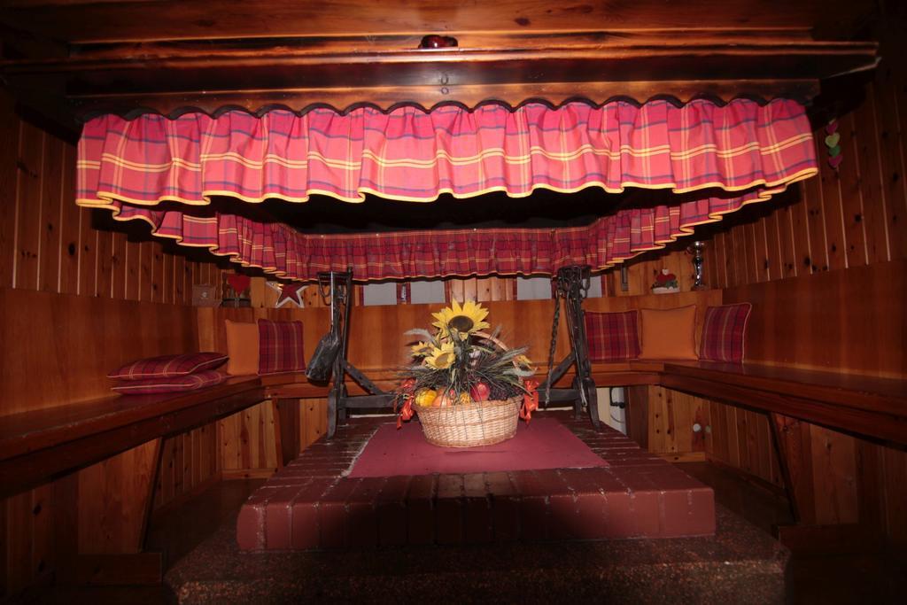Albergo Trieste Tambre d'Alpago Bagian luar foto