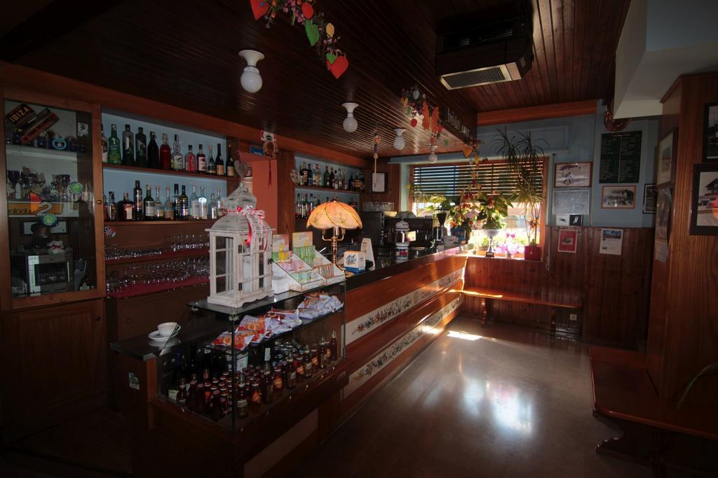 Albergo Trieste Tambre d'Alpago Bagian luar foto