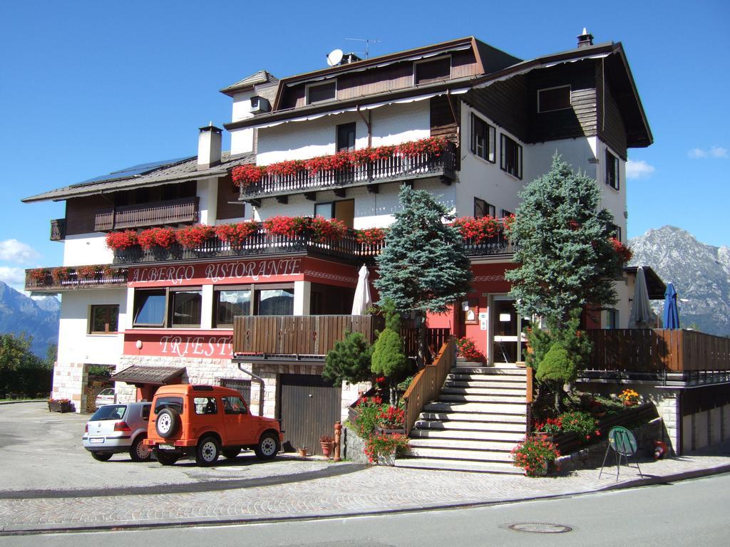 Albergo Trieste Tambre d'Alpago Bagian luar foto